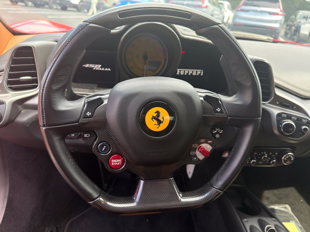 Used 2011 Red Ferrari Base image 20