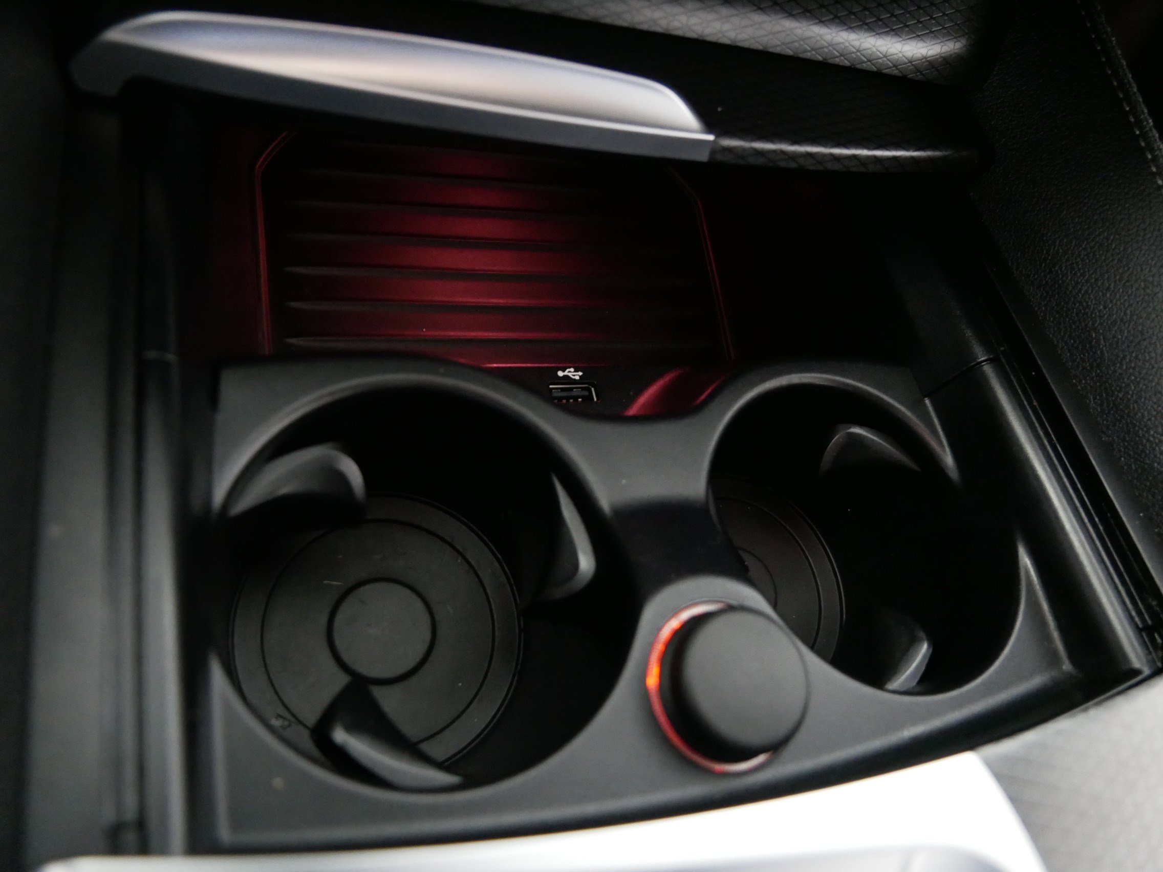 2022 BMW 5 Series M550i - Photo 30