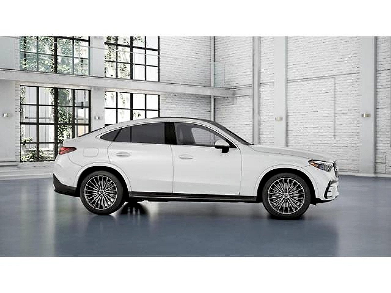 Certified Used 2024 MANUFAKTUR Moonlight White Metallic Mercedes-Benz 4MATIC® image 17