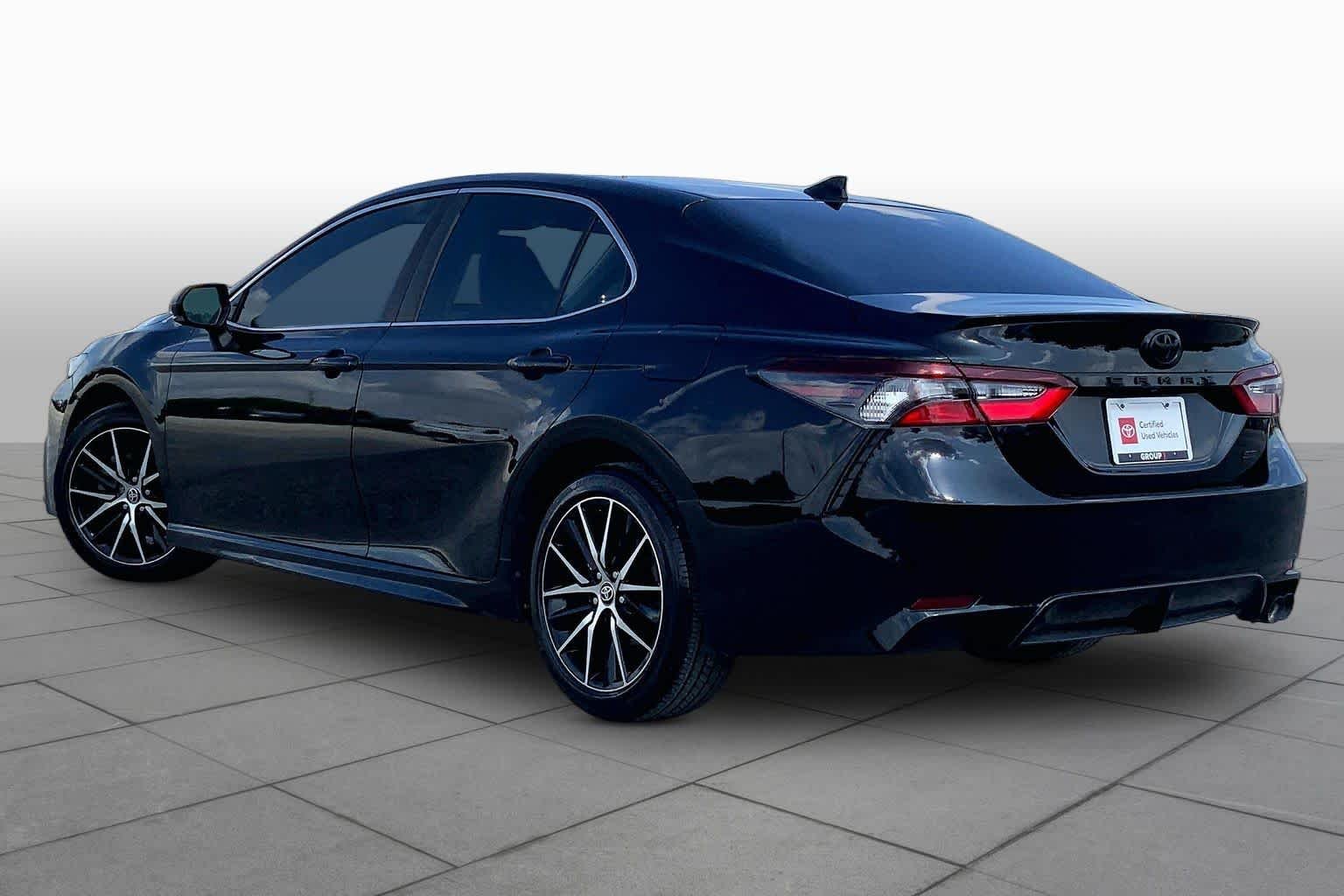 Used 2022 Midnight Black Metallic Toyota SE image 12