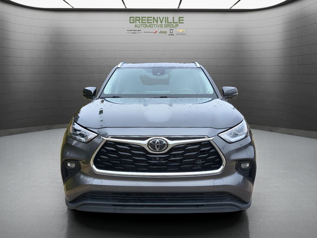 Used 2023 Magnetic Gray Metallic Toyota Limited image 11