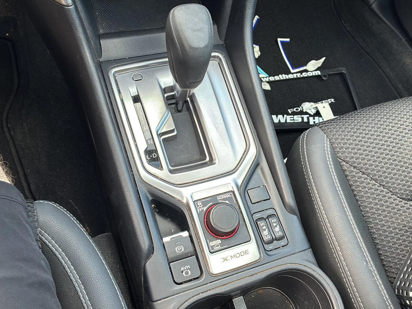 Used 2019 Dark Gray Metallic Subaru Premium image 5