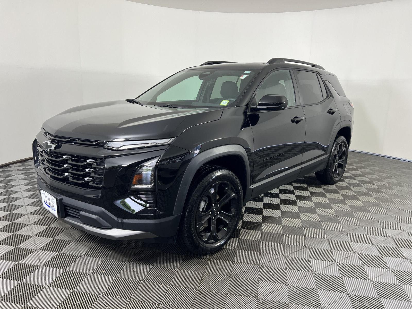 Used 2026 Mosaic Black Metallic Chevrolet AWD LT image 27