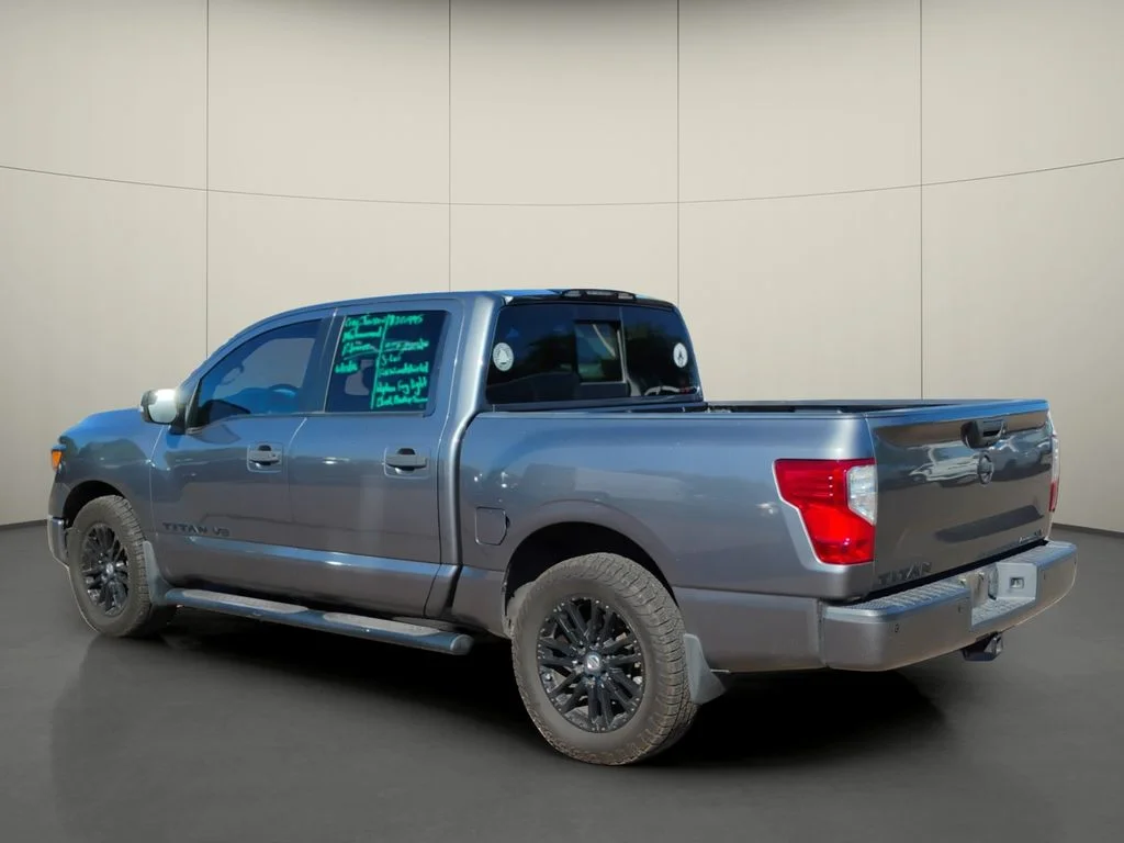 Used 2018 Gray Nissan SV image 5