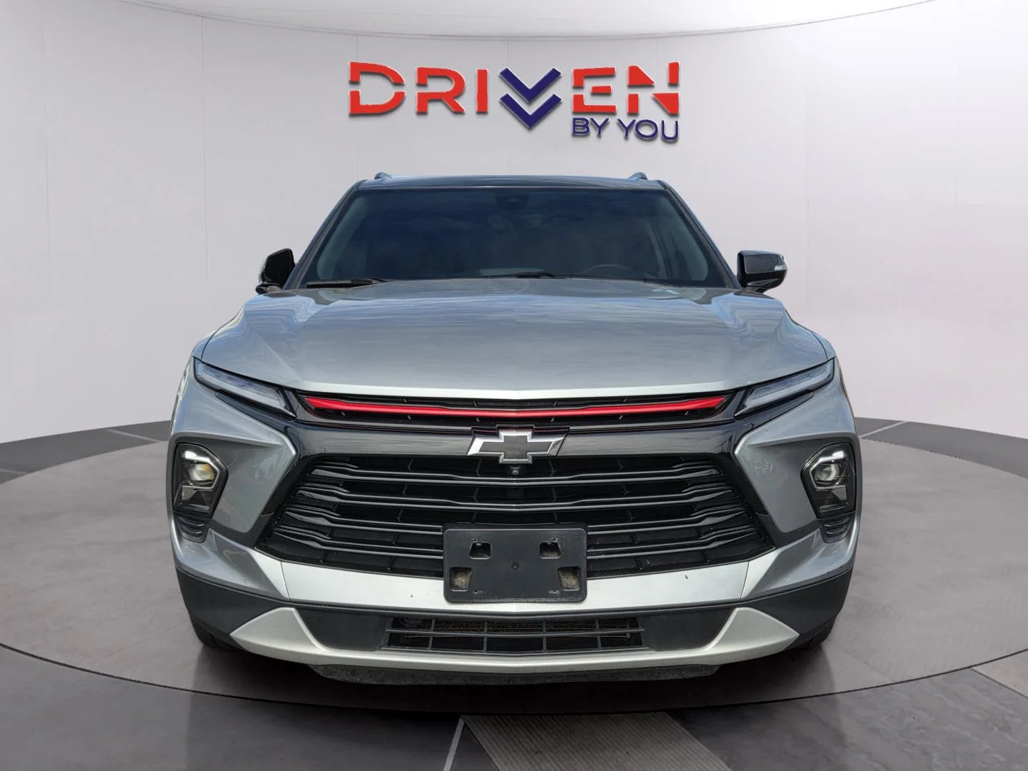 Used 2024 Sterling Gray Metallic Chevrolet LT image 8