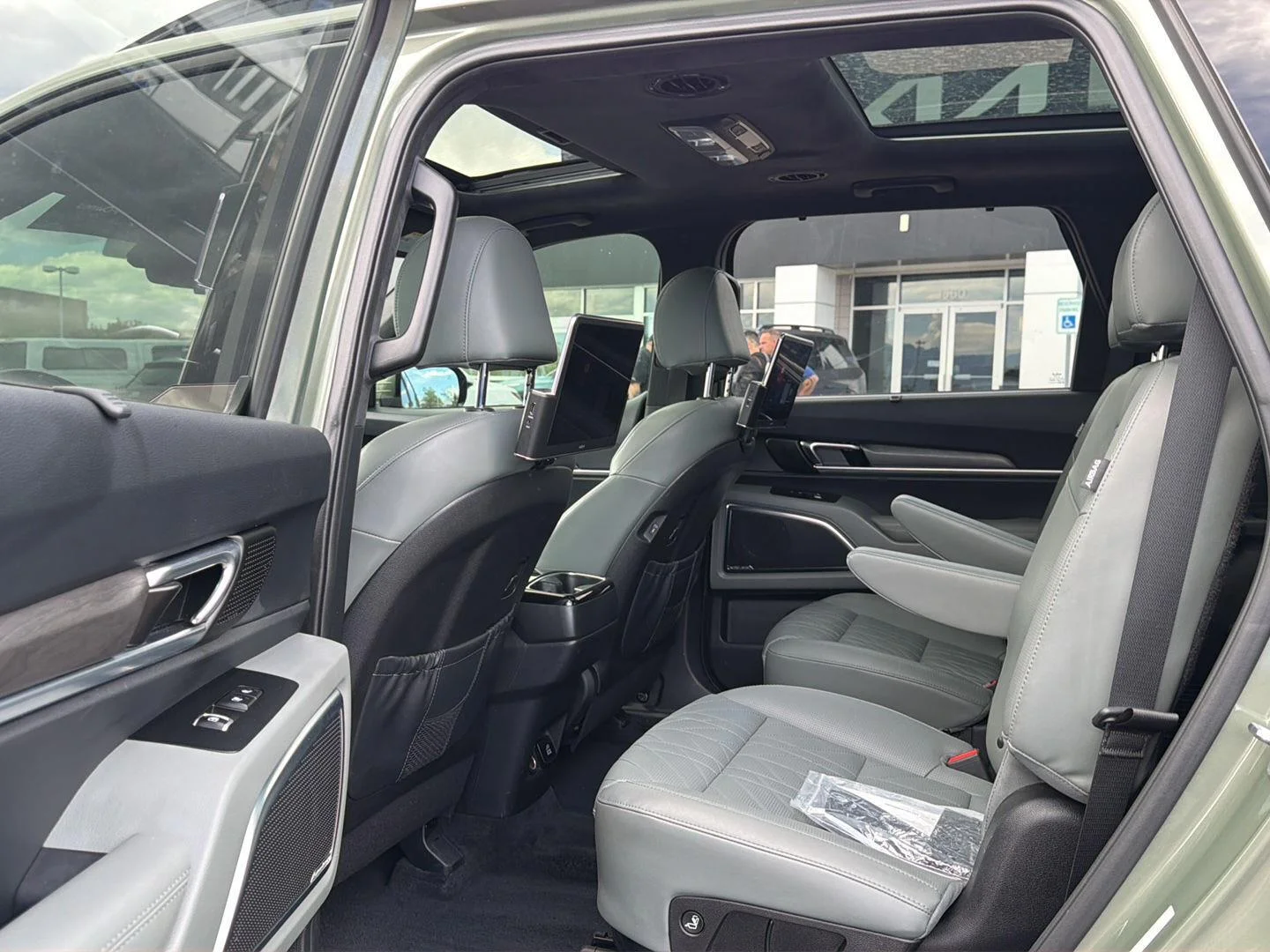 Used 2023 Jungle Green Kia SX-Prestige X-Pro image 15
