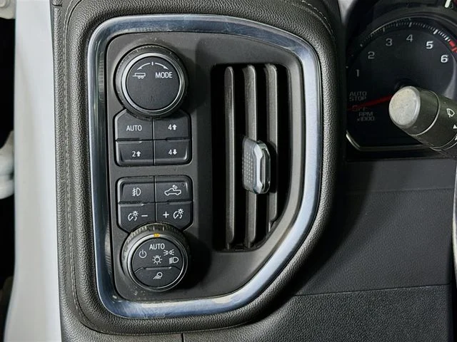 2021 Chevrolet Silverado 1500 LTZ - Photo 10