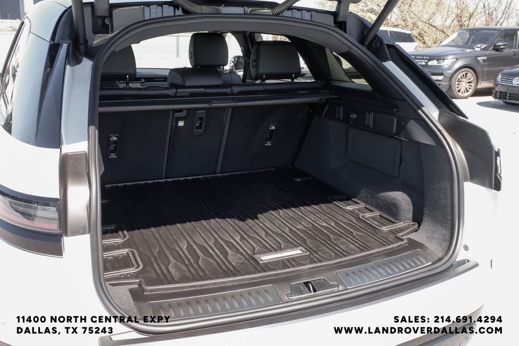 Used 2026 White Land Rover Dynamic SE image 59