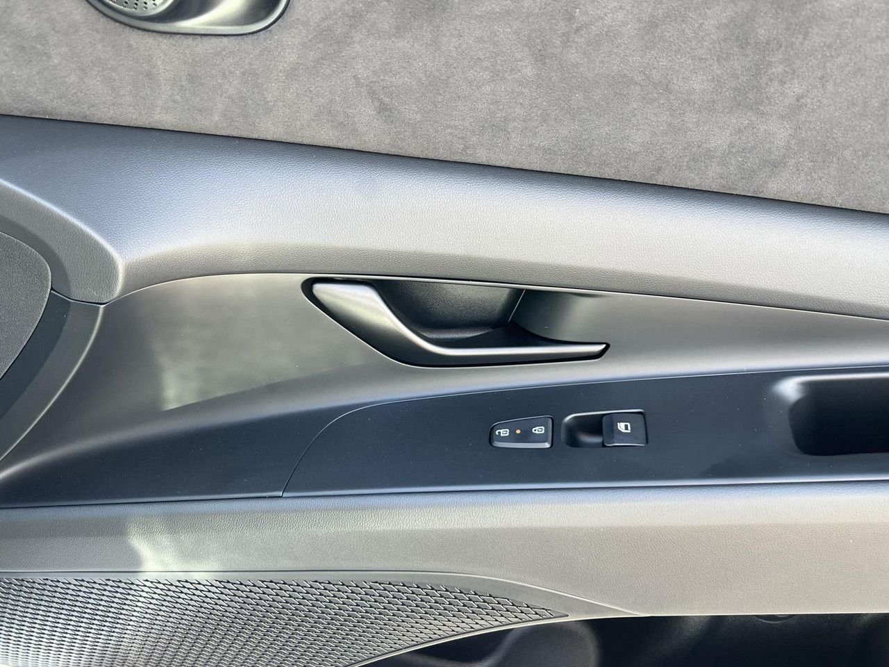 New 2026 Atlas White Hyundai Sedan image 19