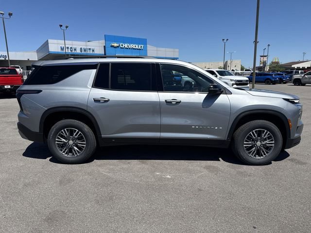 2026 Chevrolet Traverse LT - Photo 11