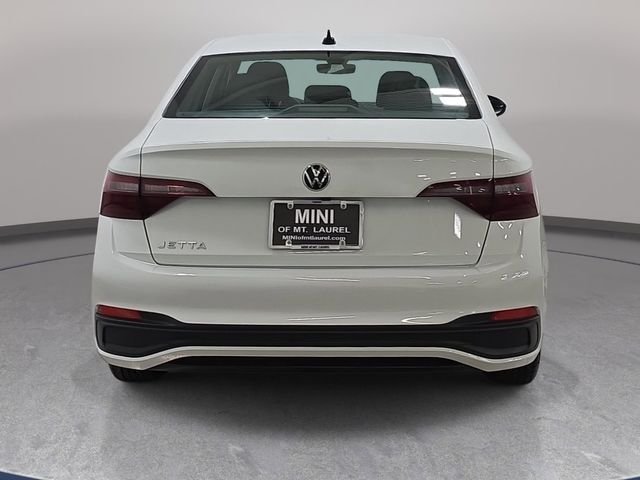 Used 2024 White Volkswagen 1.5T S image 7