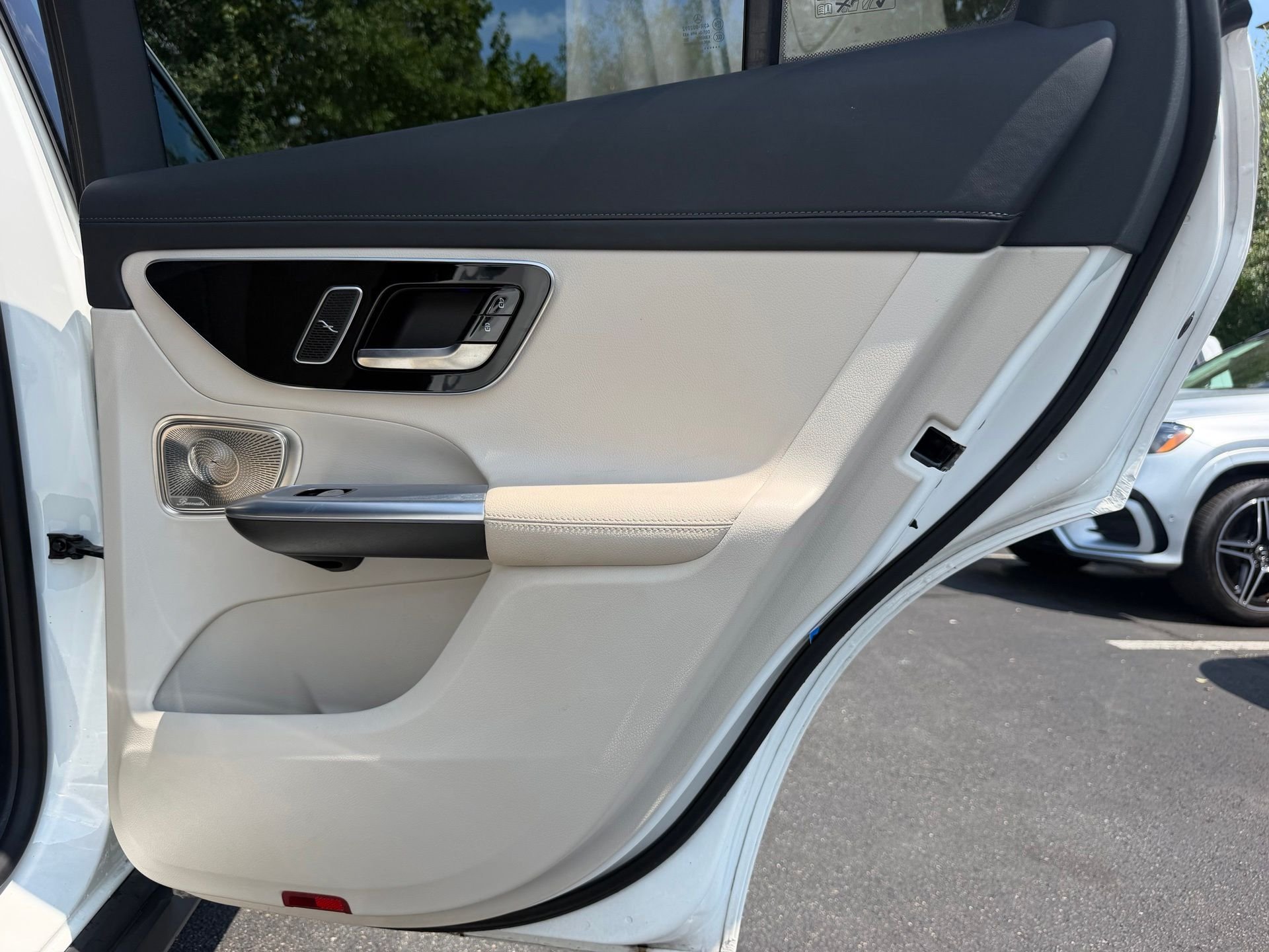Certified Used 2023 White Mercedes-Benz GLC 300 image 22