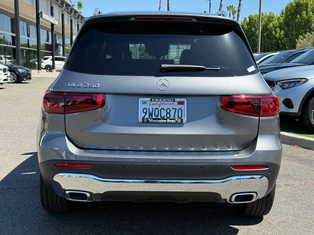 Used 2026 Gray Mercedes-Benz GLB 250 image 18