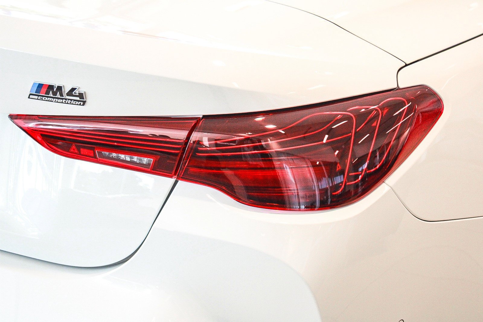 New 2027 Alpine White BMW Competition xDrive image 7