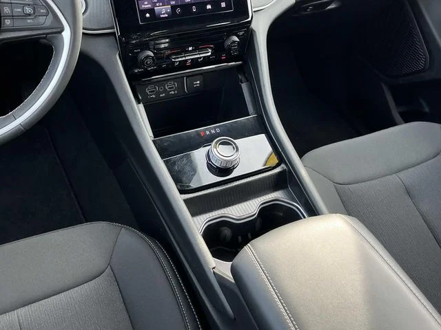 Used 2025 Gray Jeep Laredo X image 14