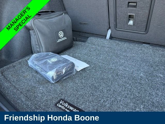 Used 2022 White Volkswagen 1.5T S image 33