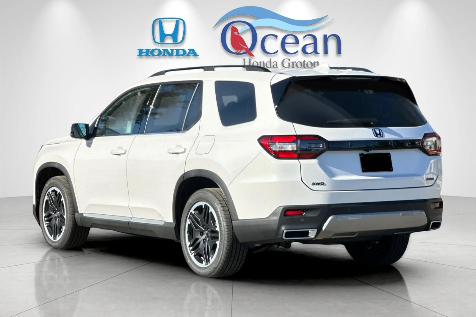 New 2026 Platinum White Pearl Honda AWD Touring image 3