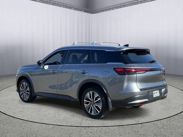 New 2027 GRAPHITE SHADOW INFINITI Luxe AWD image 7