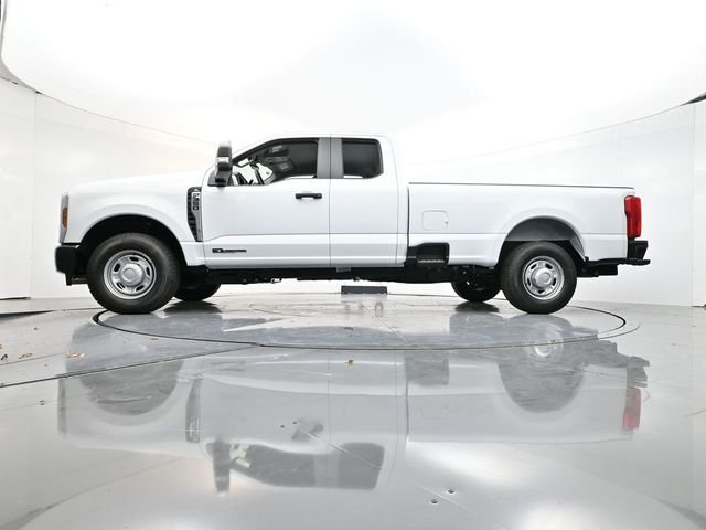 New 2026 Oxford White Ford F-350® XL image 29