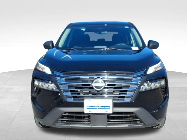 Used 2024 Black Nissan S image 16
