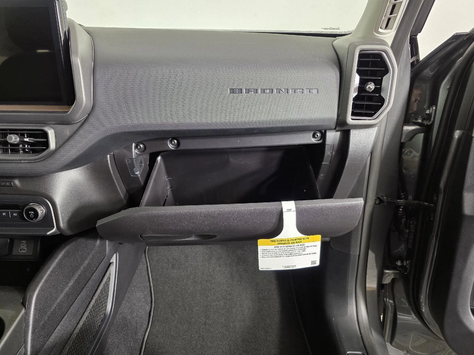 Used 2025 Carbonized Gray Metallic Ford Outer Banks image 26