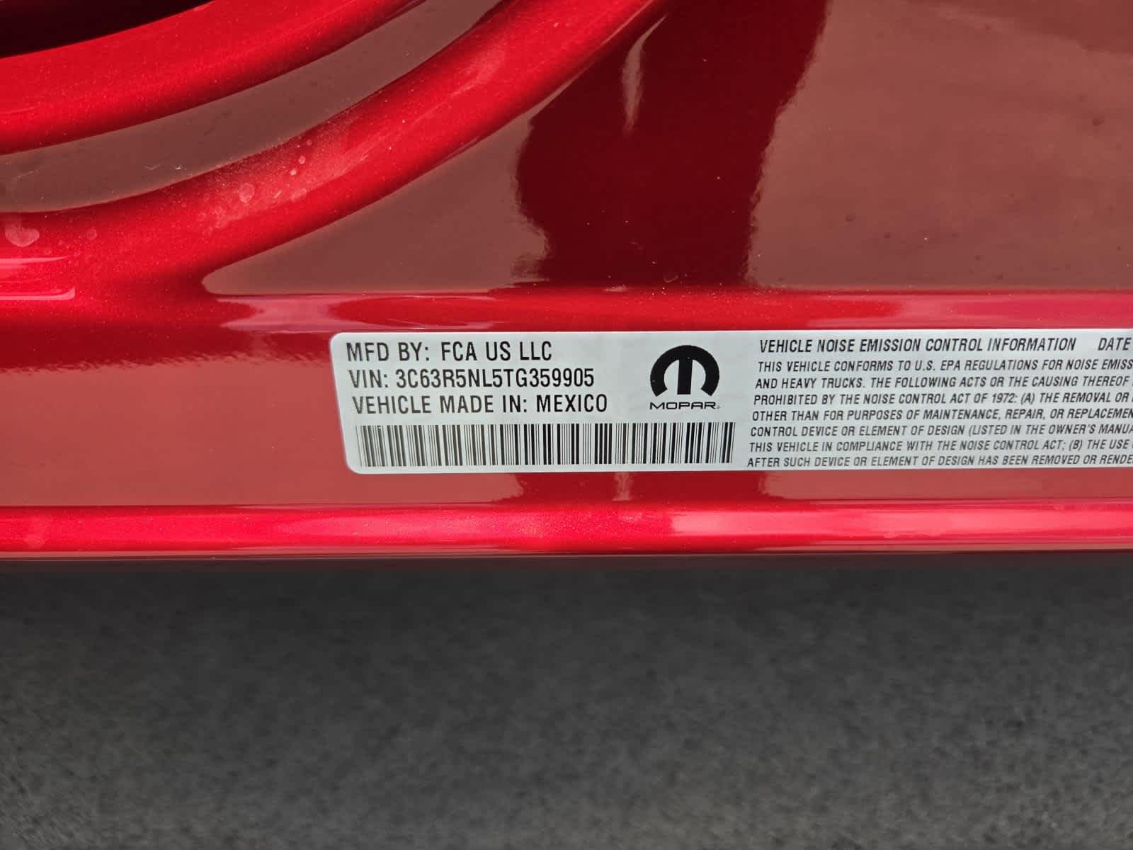 New 2026 Molten Red Pearl-Coat Exterior Paint RAM Laramie image 21