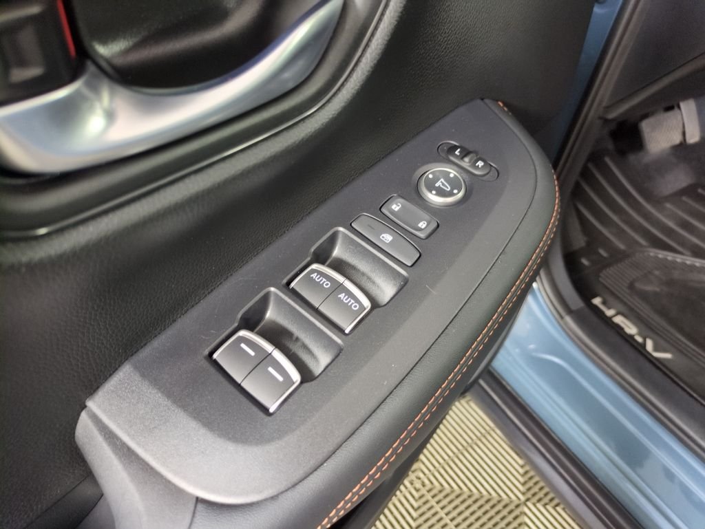 Certified Used 2025  Honda Sport image 15