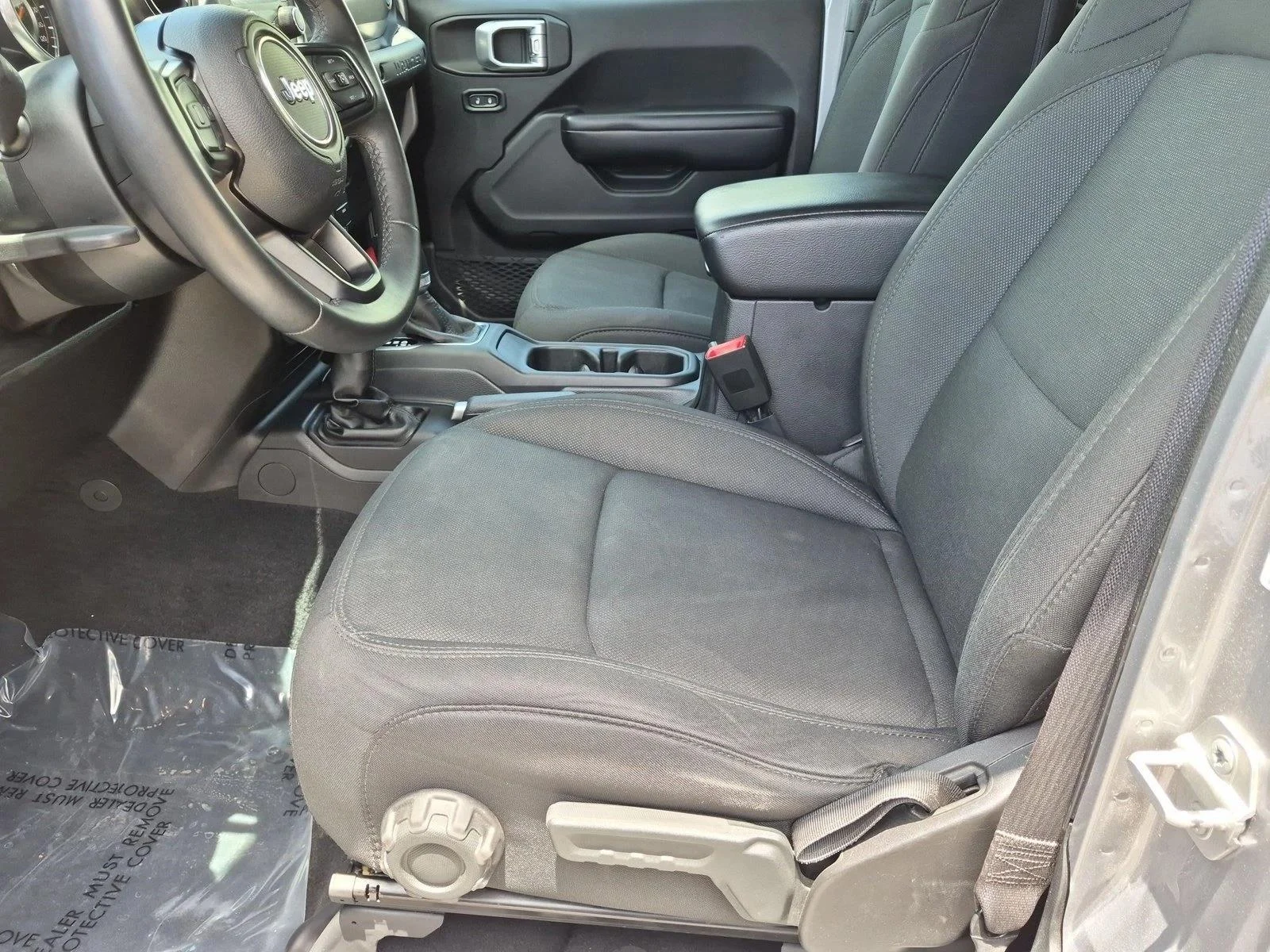 Used 2019 Billet Silver Metallic Clearcoat Jeep Sport S image 16