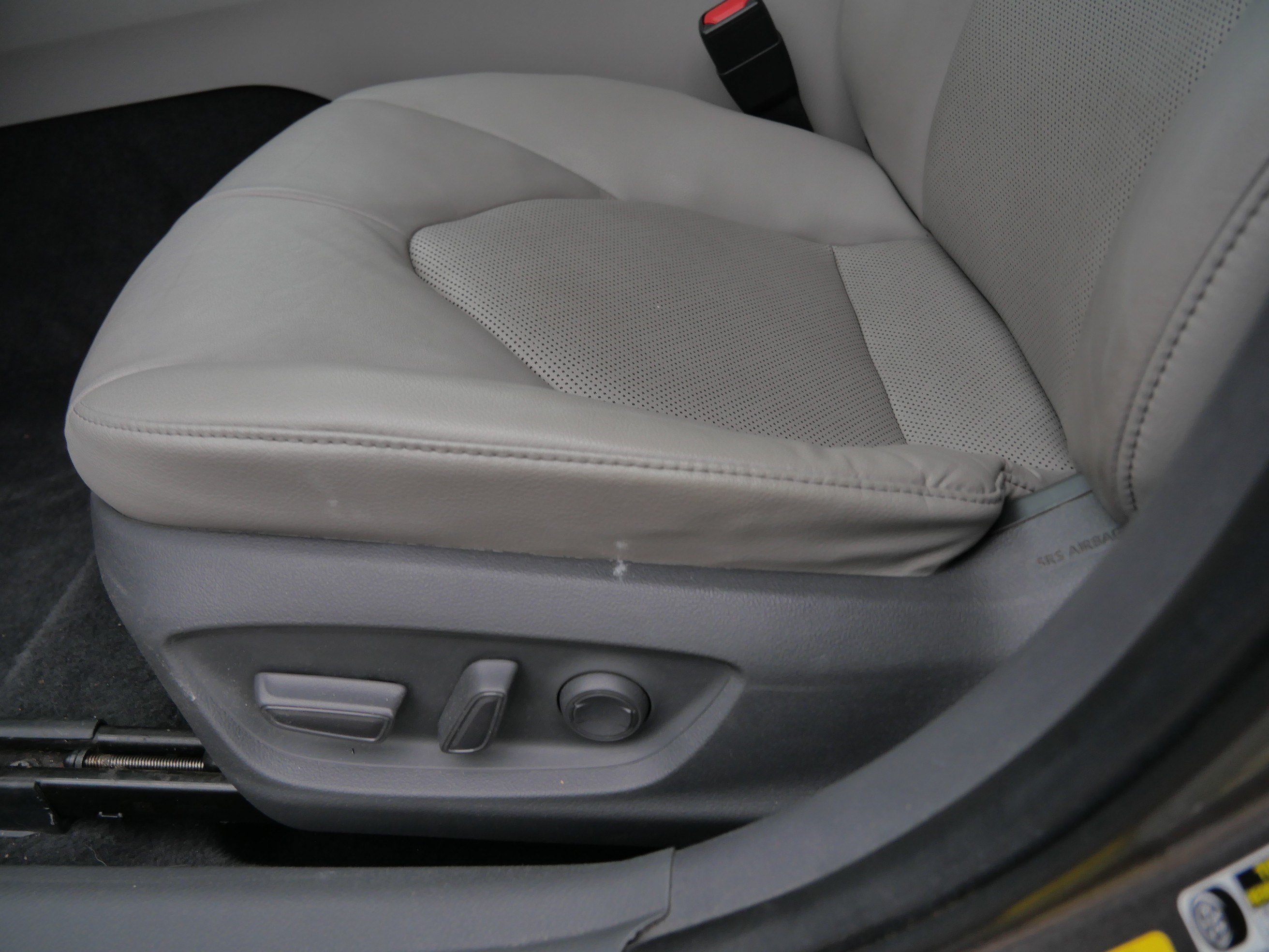 Certified Used 2021 Predawn Gray Mica Toyota Hybrid XLE image 21
