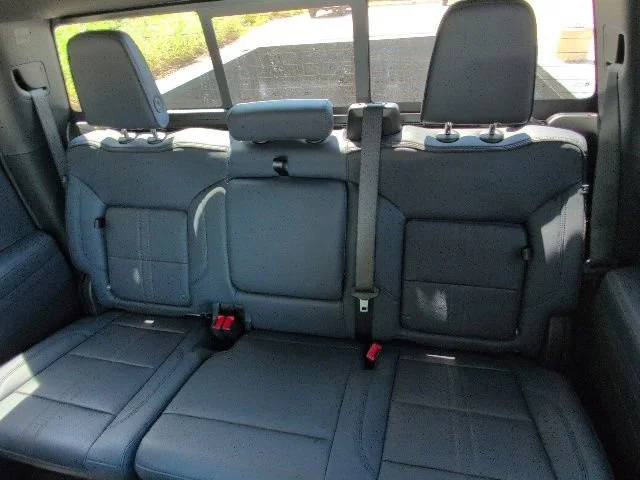 2026 Chevrolet Silverado 1500 High Country - Photo 8