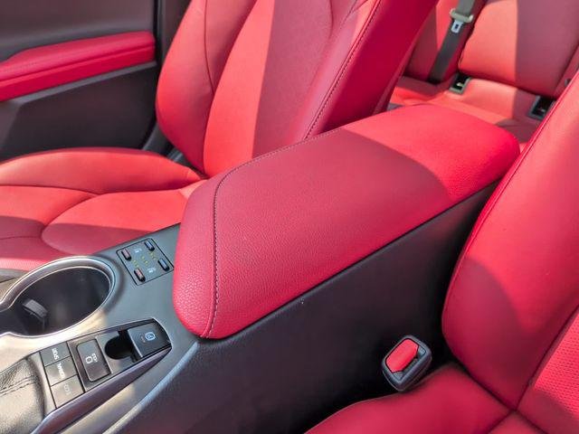 Certified Used 2023 MID BLK/WIND CHILL Toyota  image 19