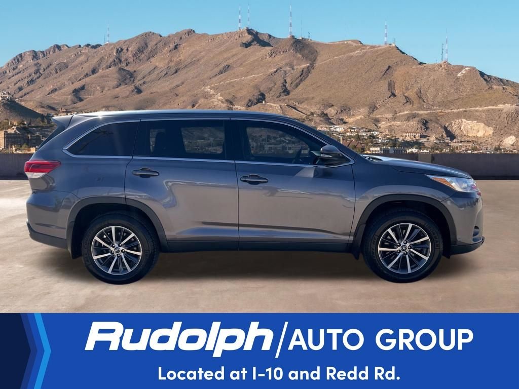 Used 2019 Gray Toyota XLE image 6