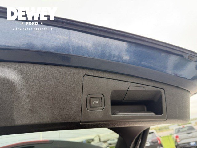 Used 2019 Twilight Blue Metallic Cadillac AWD Premium Luxury image 30