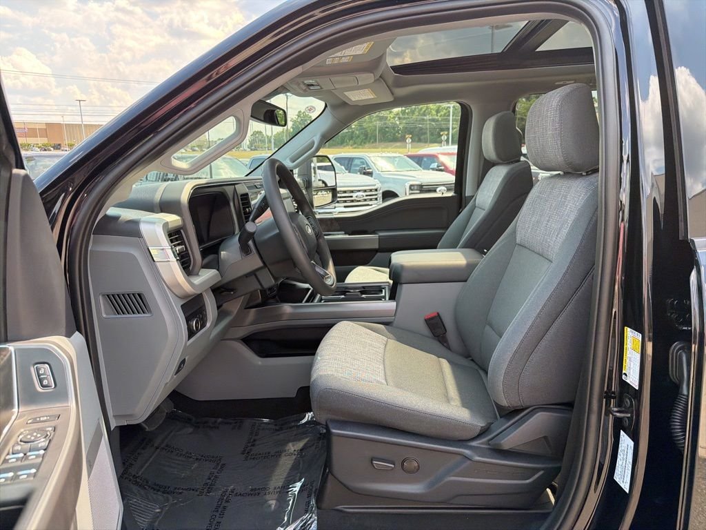 New 2026 Agate Black Metallic Ford F-250® XLT image 10