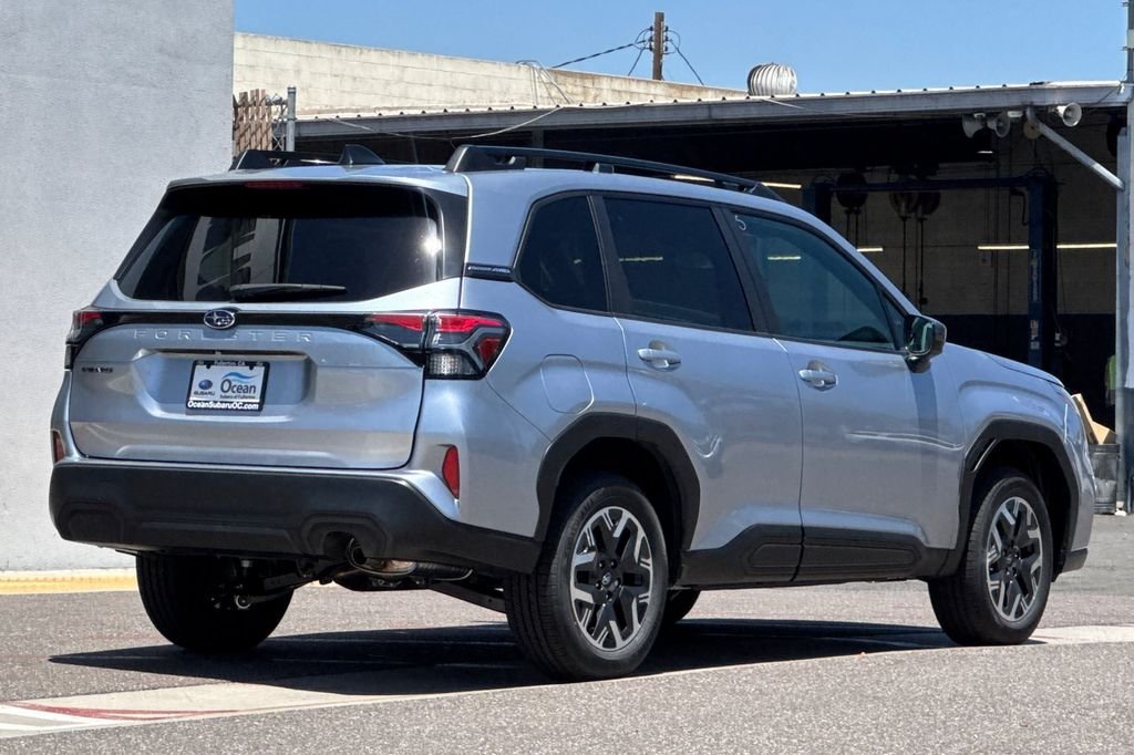 New 2026 ICE SILVER METALLIC Subaru Premium image 5