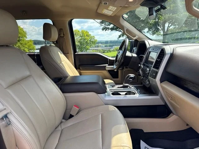 Used 2019 Red Ford Lariat image 10