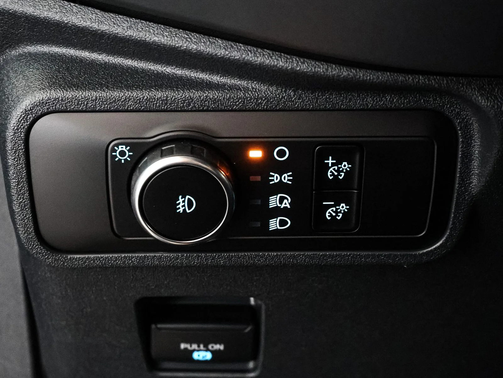 Used 2026 Carbonized Gray Metallic Ford Badlands® image 36