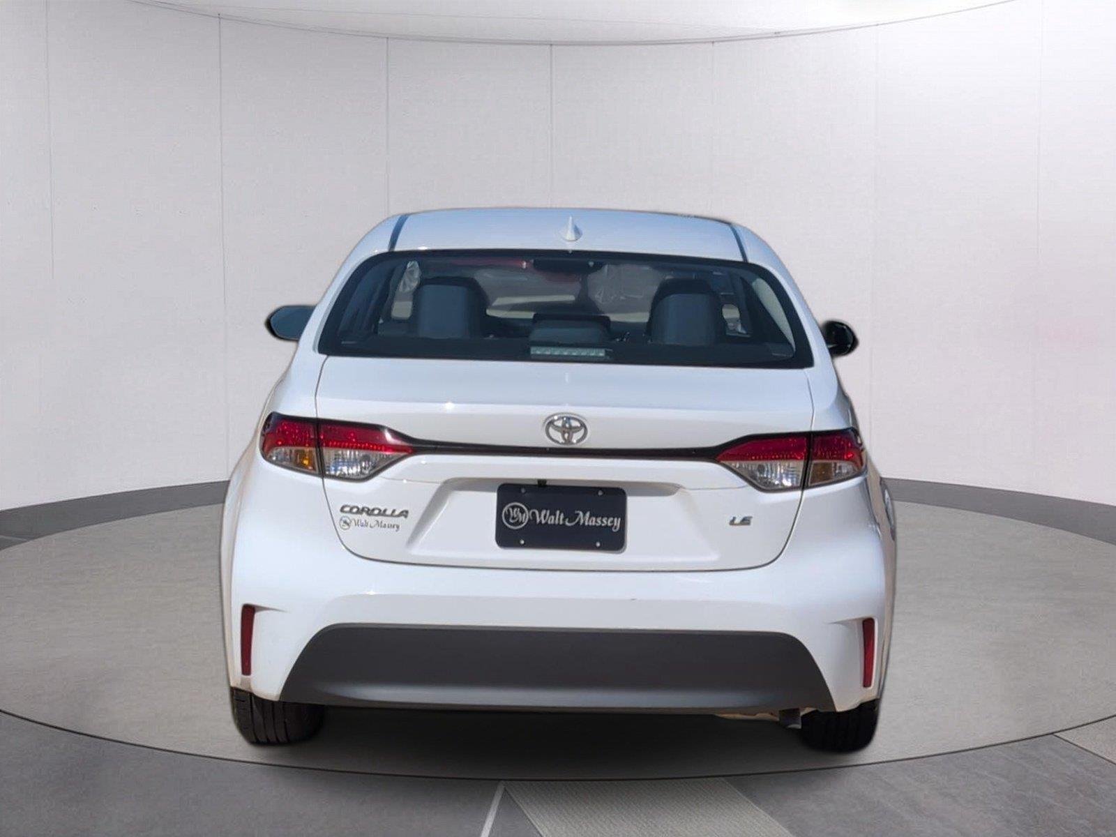 Used 2024 Ice Cap Toyota LE image 4