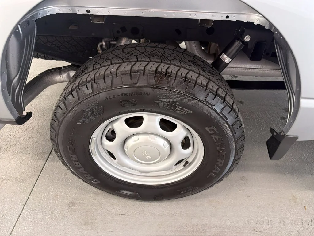 Used 2021 Silver Ford XL image 5