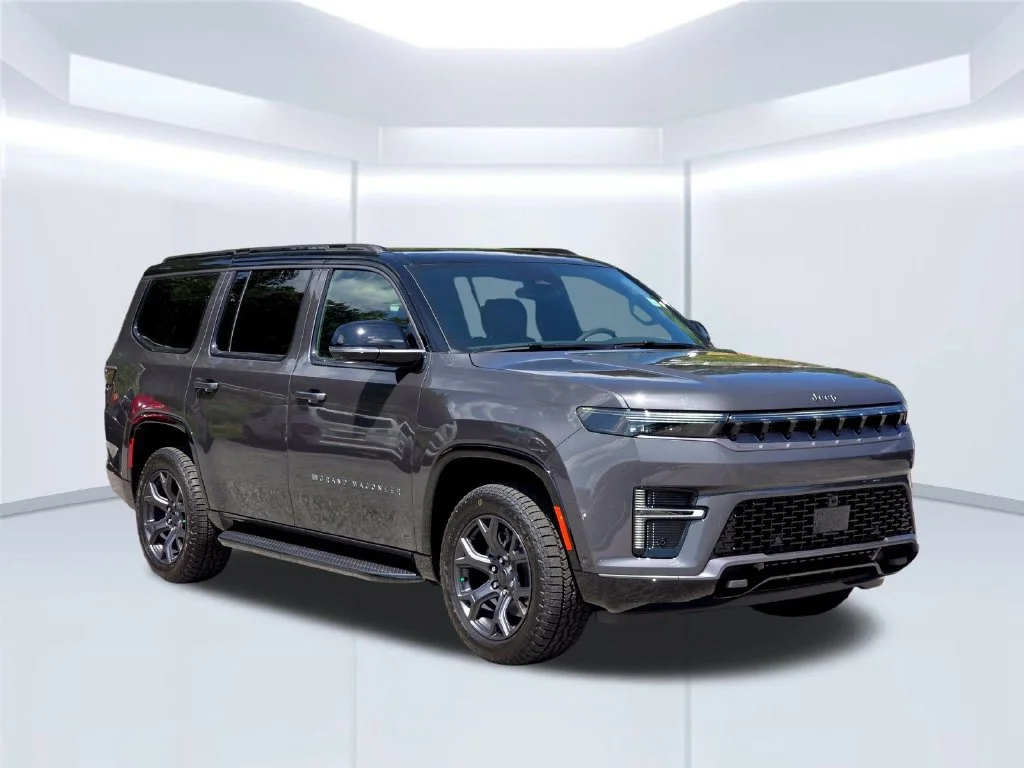 New 2026 Gray Jeep Upland image 16
