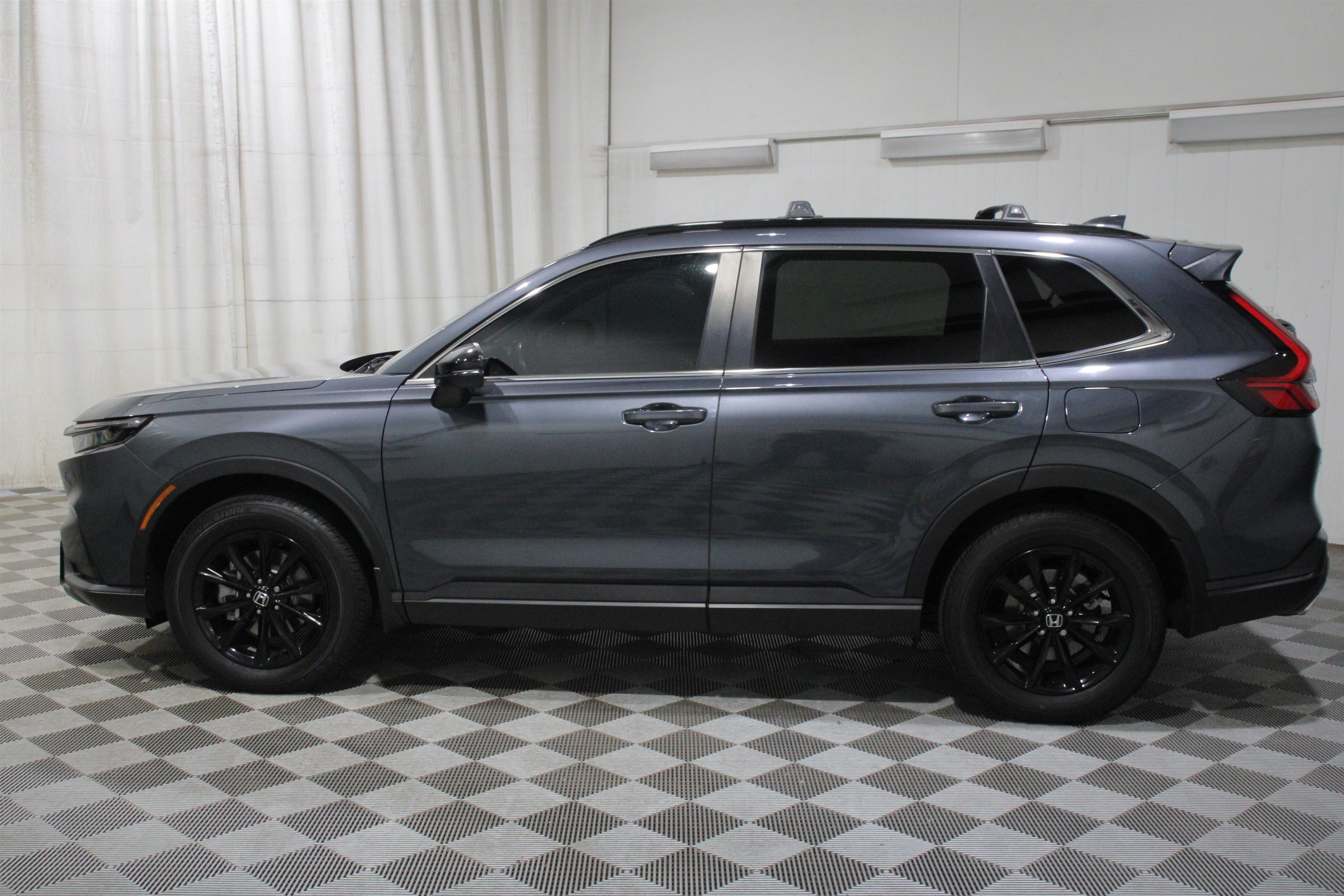 Used 2025 Urban Gray Pearl Honda Sport image 35