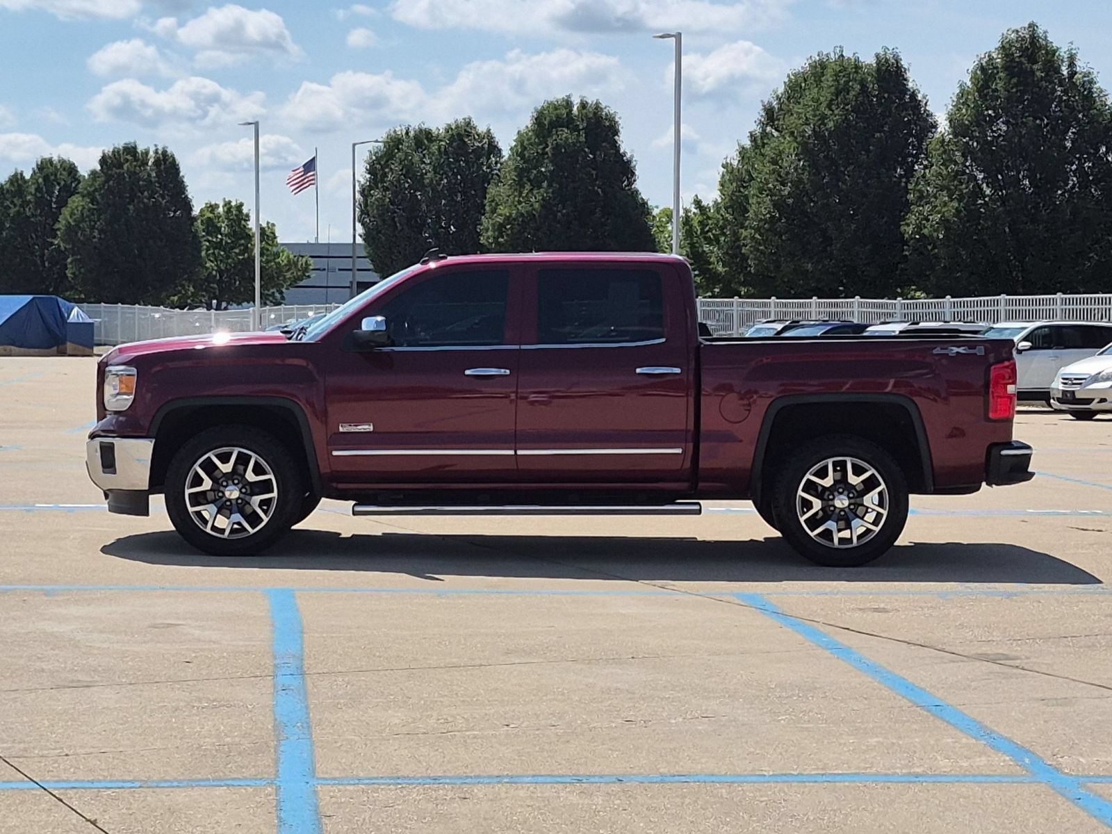Used 2015 Sonoma Red Metallic GMC SLT 4WD image 9
