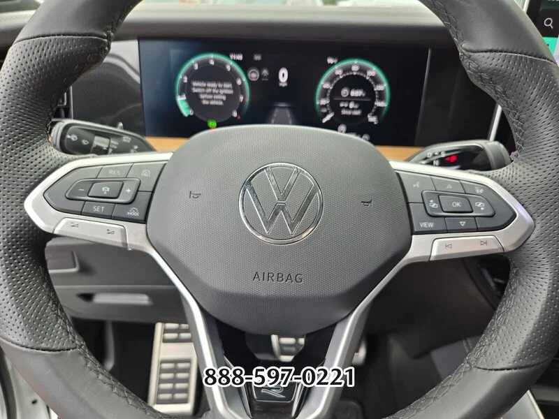 Used 2025 WHITE Volkswagen 2.0T SEL R-LINE image 25