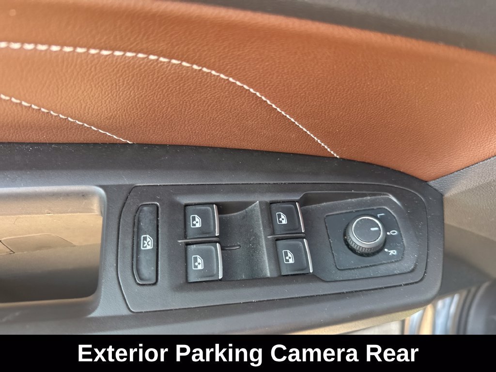 Used 2022 Gray Volkswagen 2.0T SE w/Technology image 10