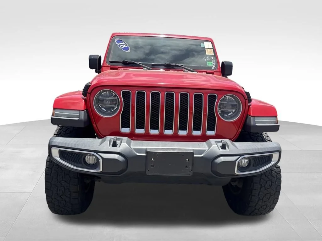 Used 2018 Red Jeep Unlimited Sahara image 5