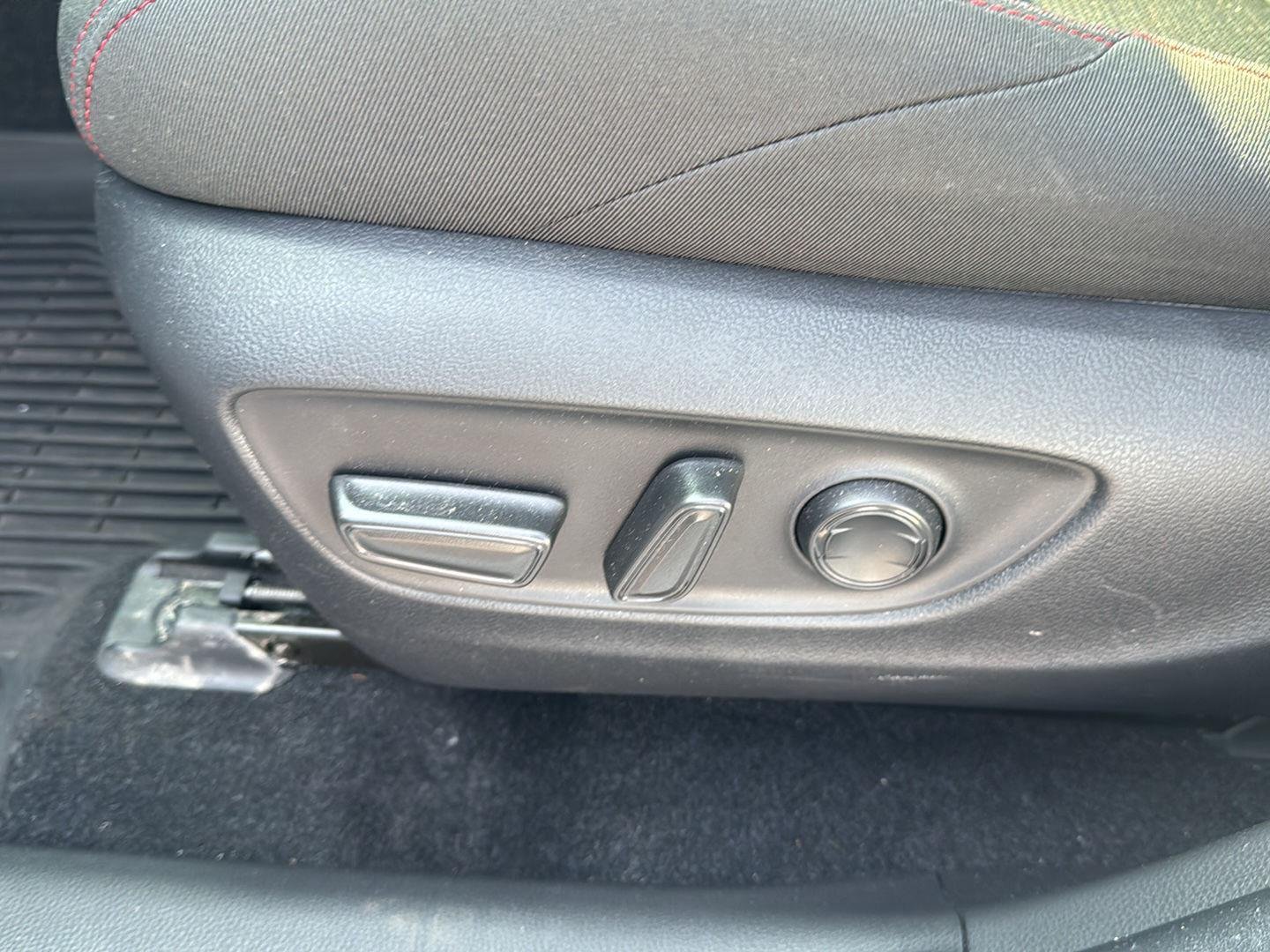 Certified Used 2024 Ice Cap Toyota SE image 7