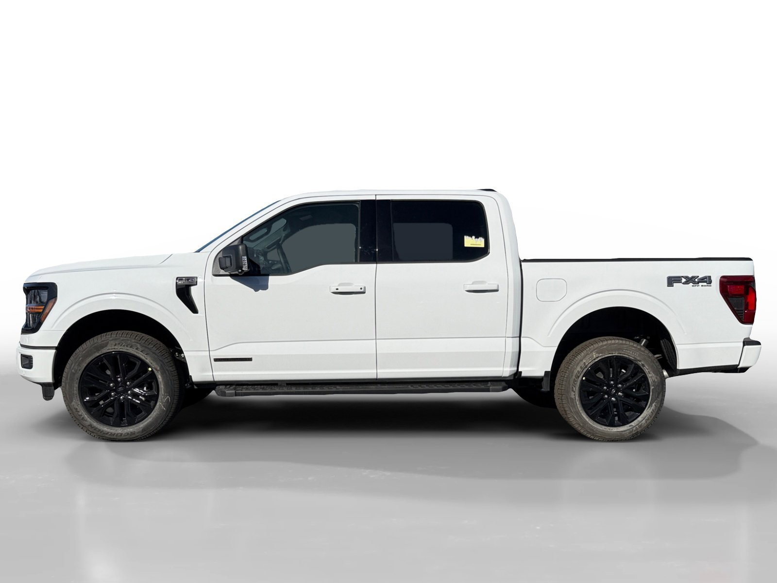 2025 Ford F-150 XLT - Photo 2
