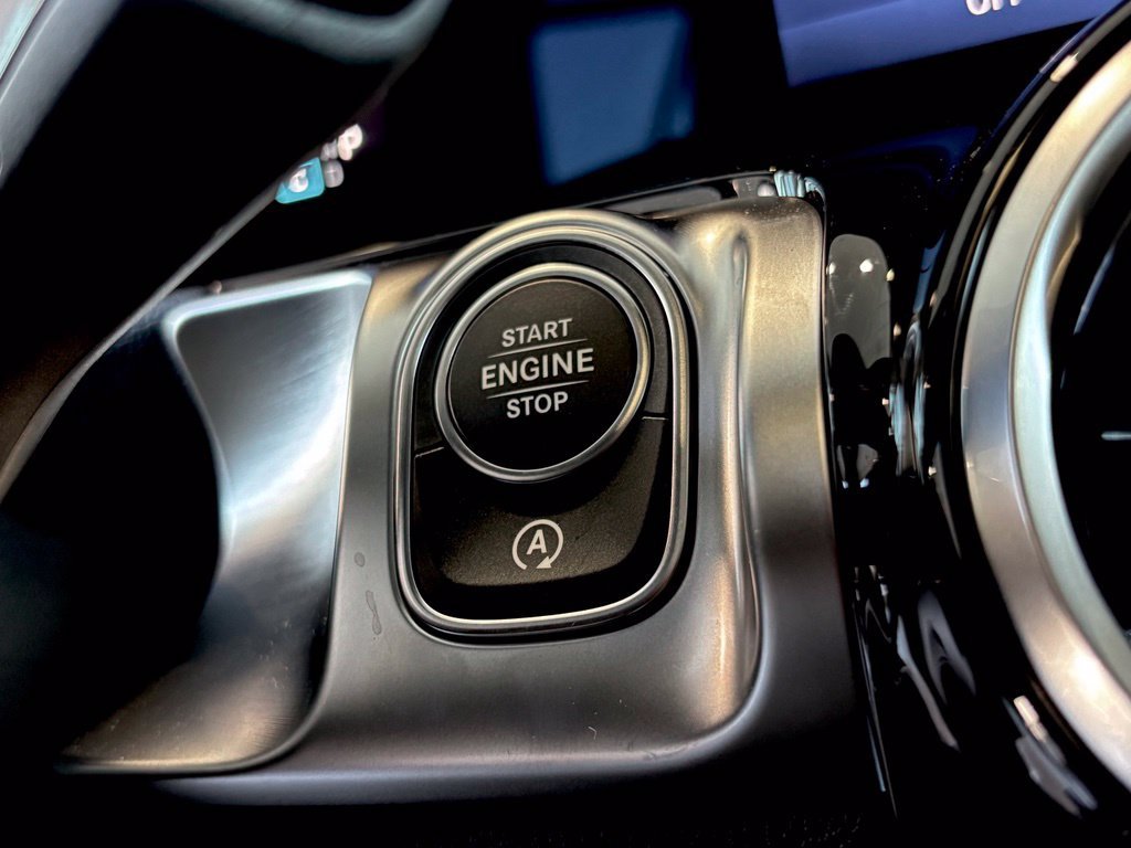 New 2026 Polar White Mercedes-Benz GLB 250 image 15