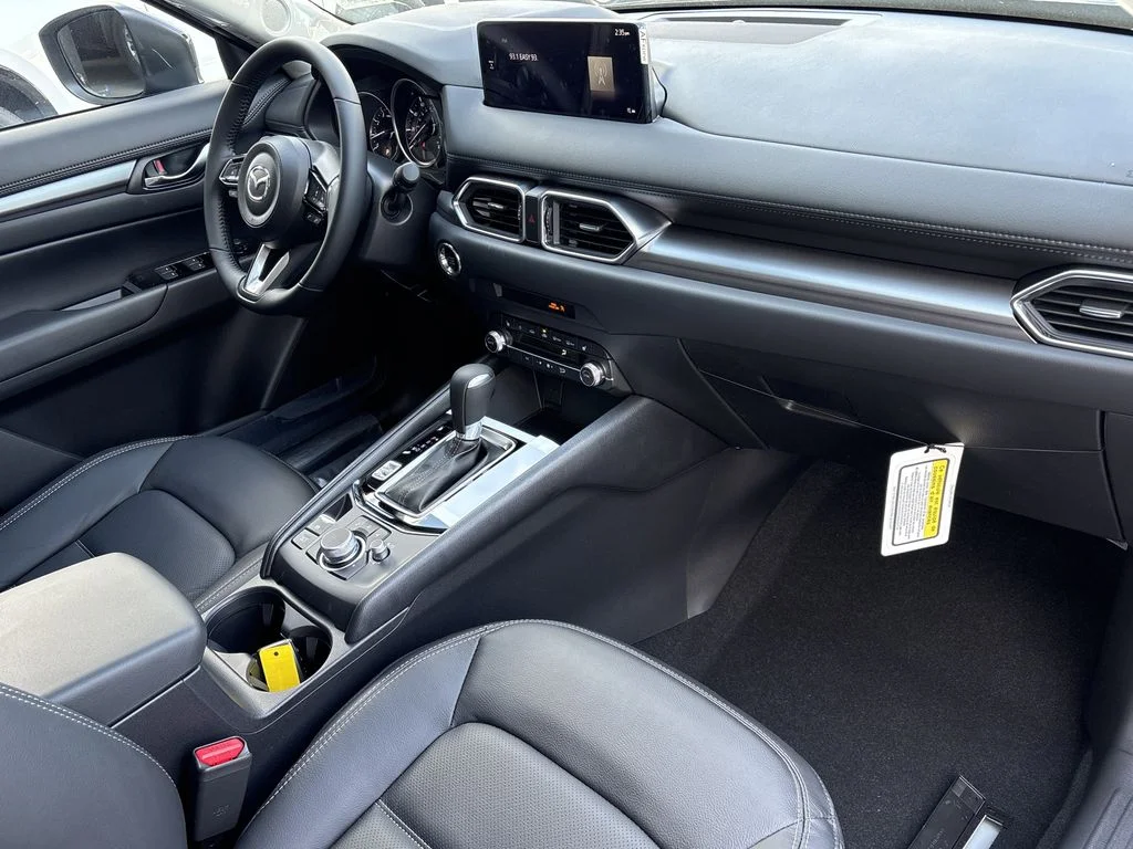 2025 Mazda CX-5 S Preferred package - Photo 9