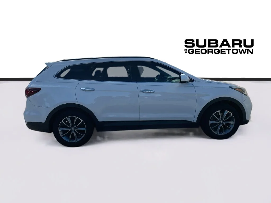 Used 2017 White Hyundai SE image 8